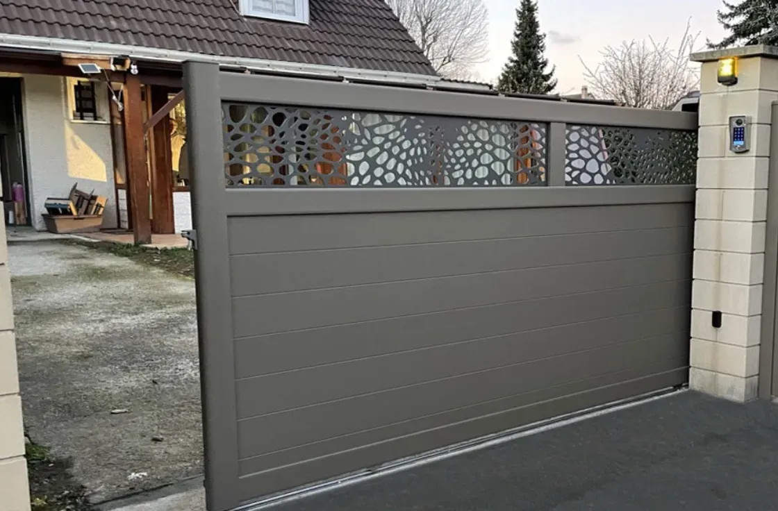 Portail coulissant motorisé 4.5m